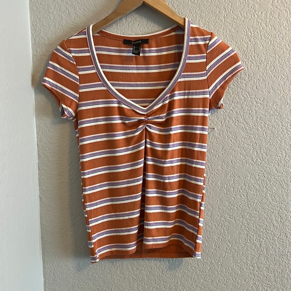 Multicolored Tight-fitted Tee
